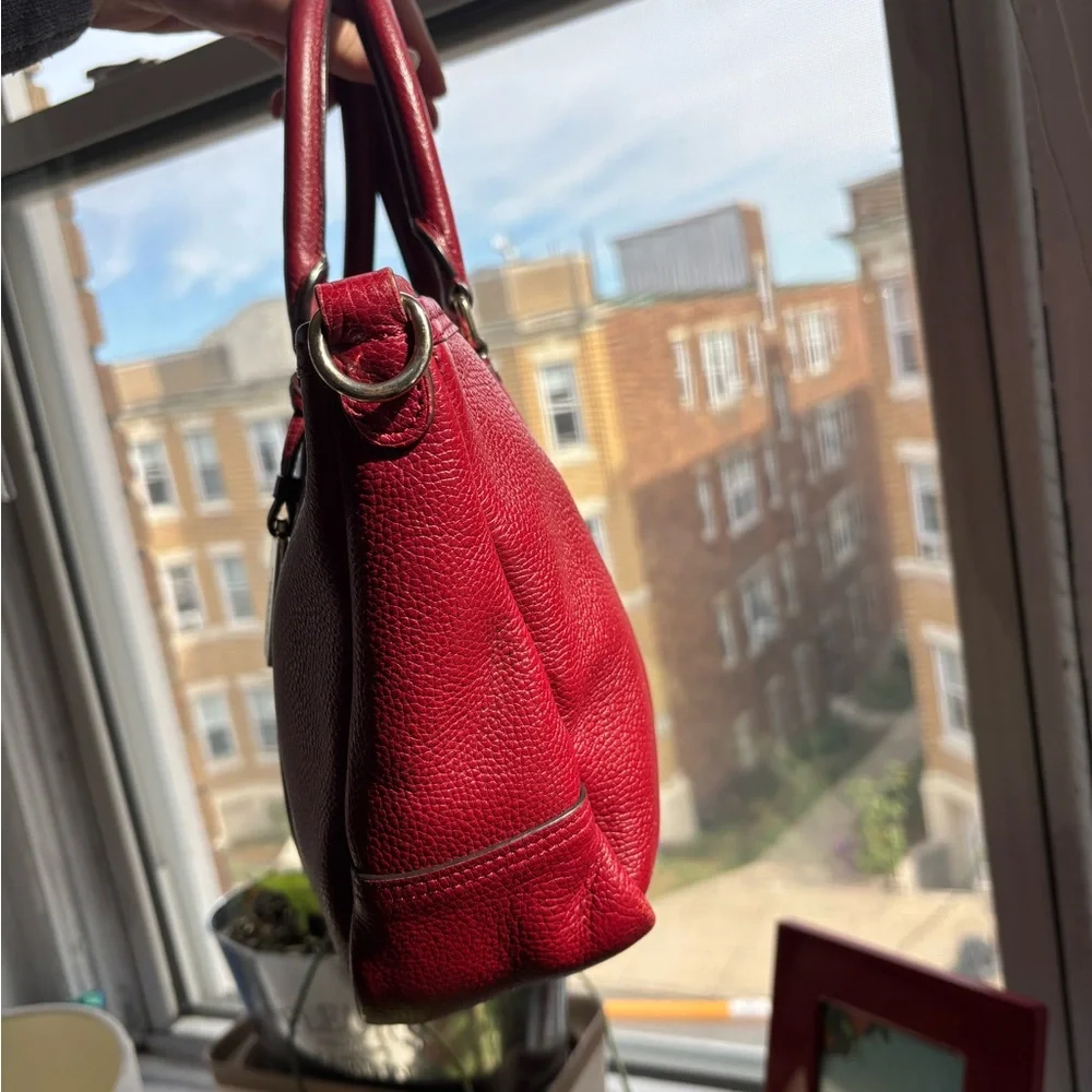Beautiful Like-New Red Coach Purse With Crossbody Strap Pebble Leather Handbag - Picture 10 of 12